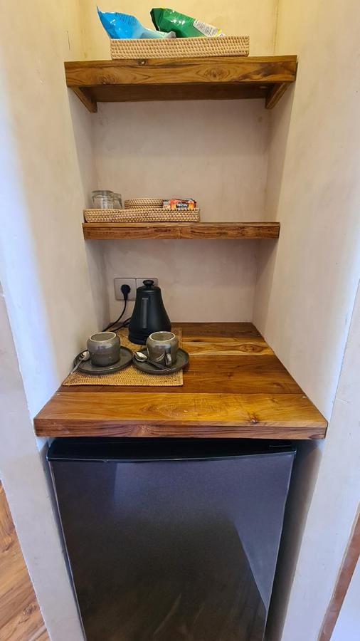 Shore Thing Gili Air Beachfront Apartment Buitenkant foto
