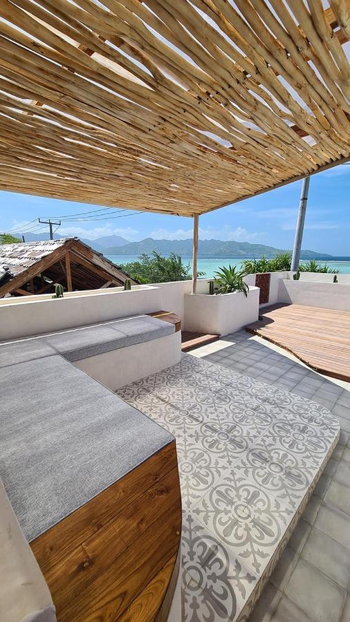 Shore Thing Gili Air Beachfront Apartment Buitenkant foto