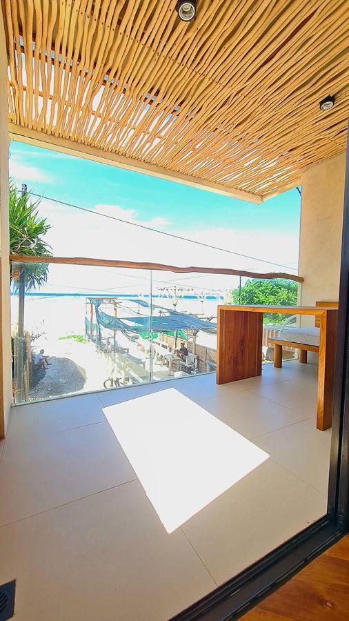 Shore Thing Gili Air Beachfront Apartment Buitenkant foto