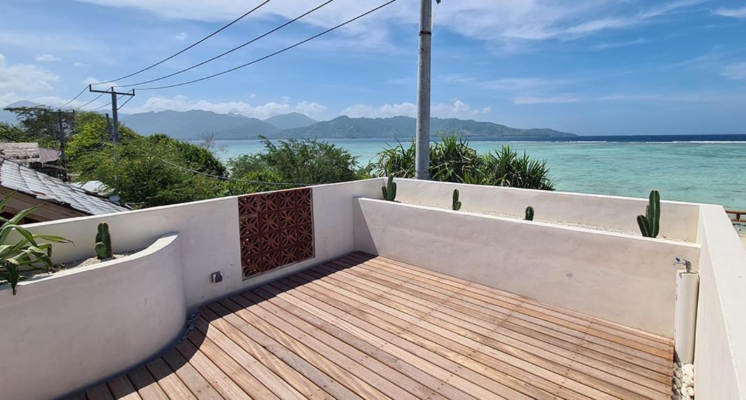 Shore Thing Gili Air Beachfront Apartment Buitenkant foto